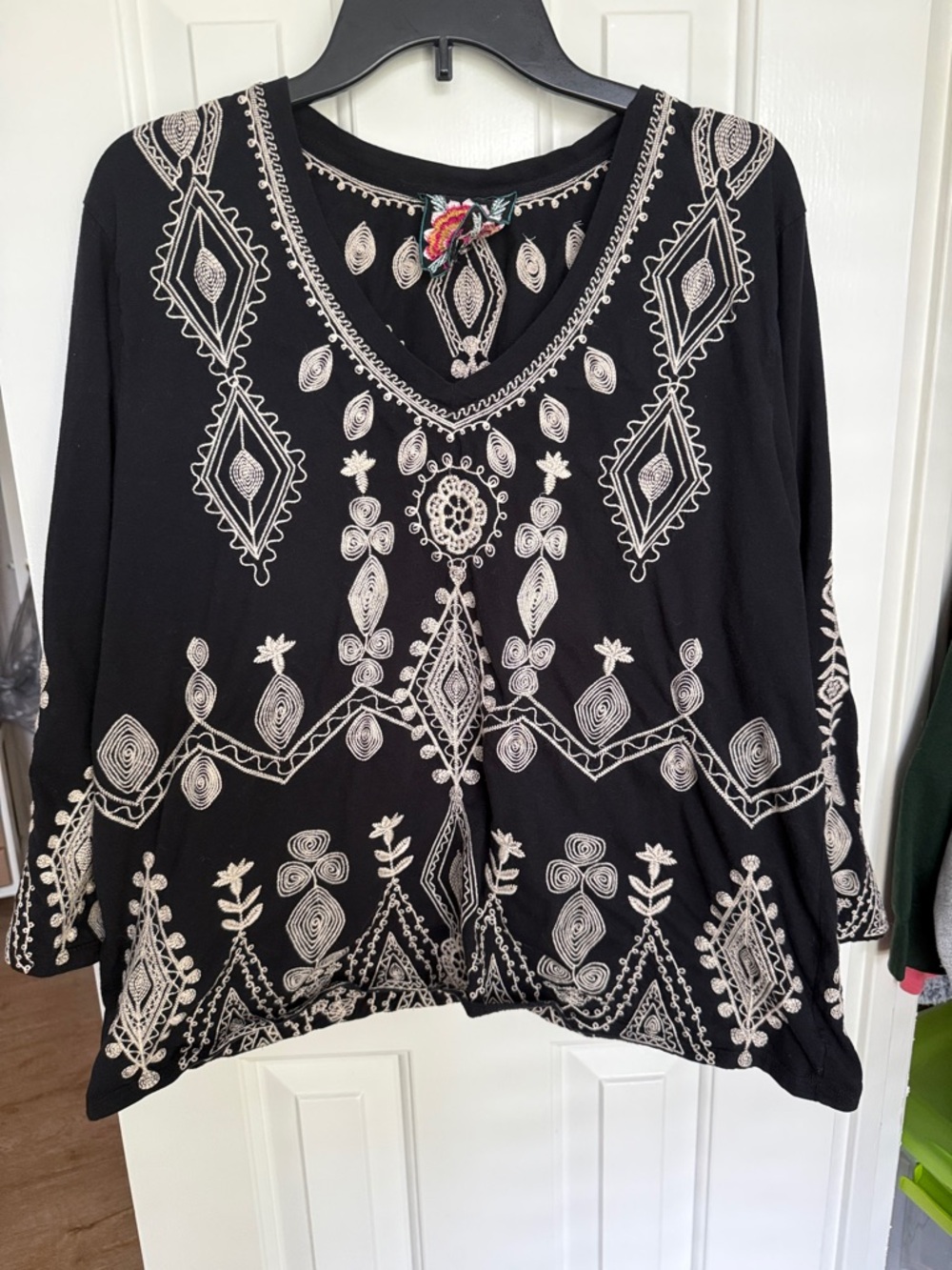 Embroidered Black Long-Sleeve Women's Top - Boho Floral Detail